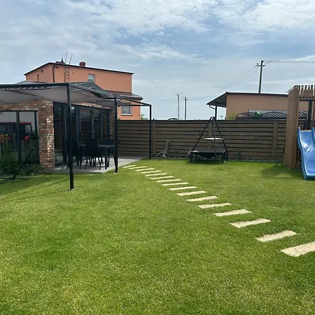 Domek Kryjówka Koło Jastrzębiej Góry Casa de Férias *